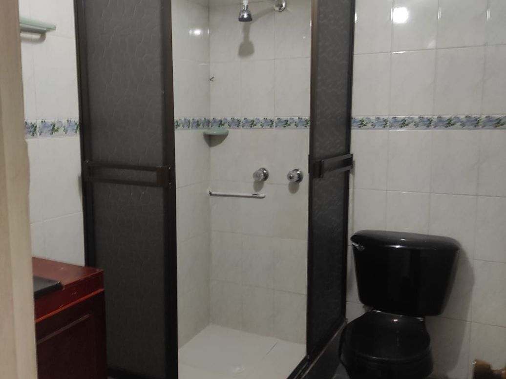 Casa de 6 alcobas en venta en Santa Catalina Et. Ii, Bogotá, 200 m² · foto 15 de 17