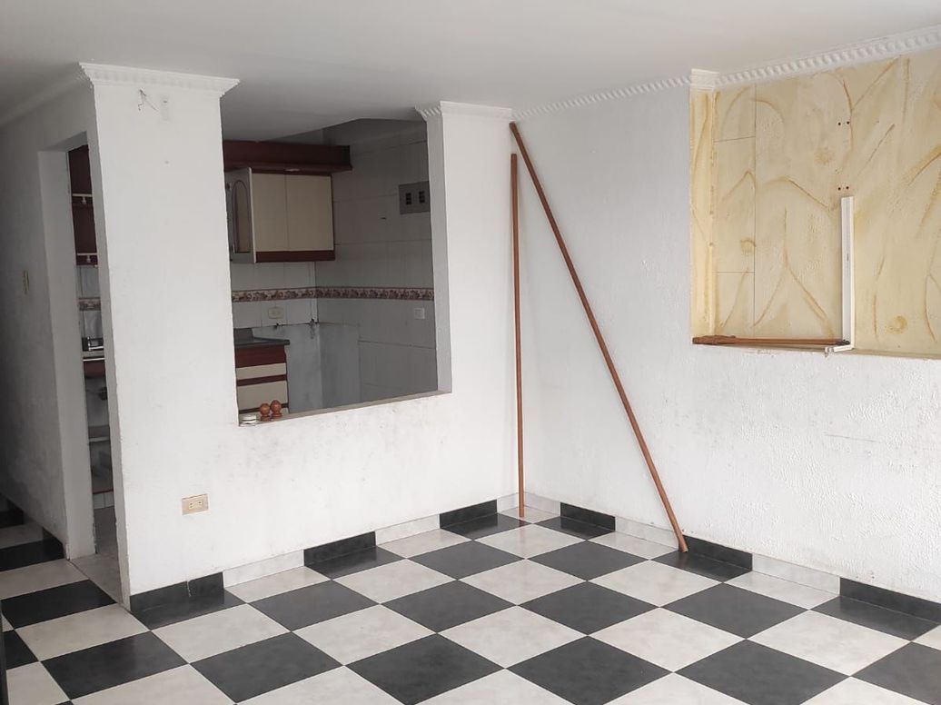Casa de 6 alcobas en venta en Santa Catalina Et. Ii, Bogotá, 200 m² · foto 10 de 17