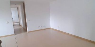 Apartamento de 76Mts2 ubicado en conjunto cerrado con muy buenos y iluminados espacios, buenas rutas de acceso vial. Perfecto para compartir en familia. Ubicado en excelente sector cerca de la Universidad el Ceipa 
