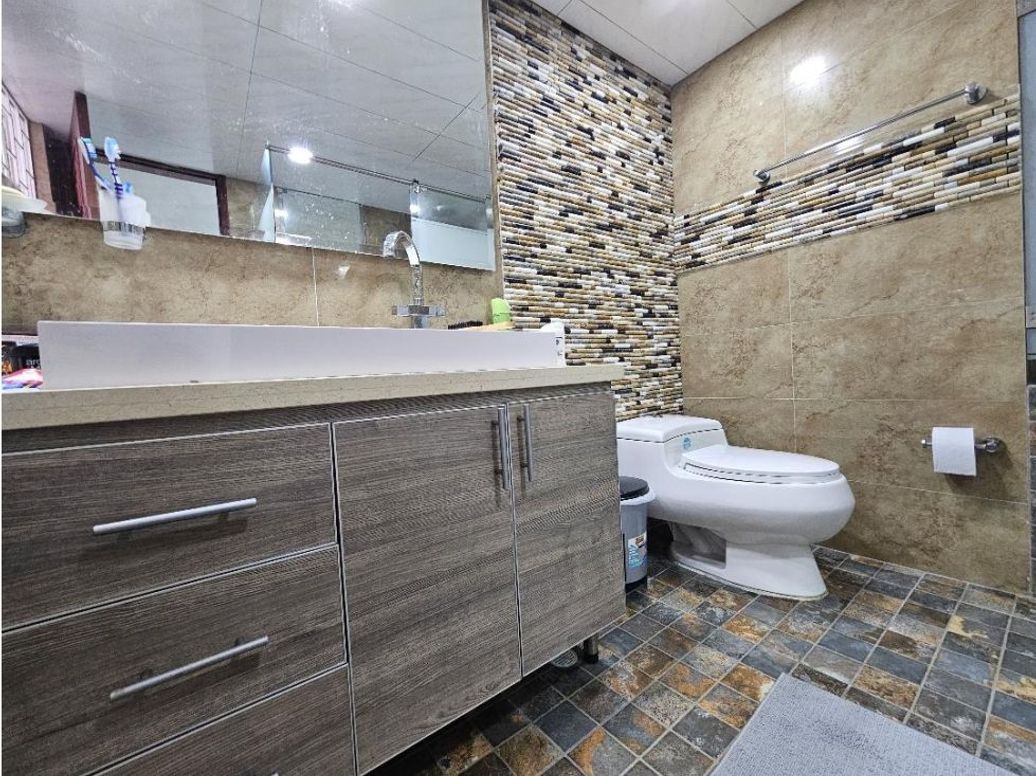 Apartamento de 4 alcobas en venta en Puente Largo, Bogotá, 173 m² · foto 9 de 10