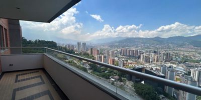 HERMOSO APARTAMENTO UBICADO EN LA LOMA DEL INDIO PARTE BAJA, CUENTA CON 100 METROS DISTRIBUIDOS EN 3 ALCOBAS, 2 BAÑOS, SALON COMEDOR, COCINA ABIERTA, ZONA DE ROPAS, BALCON CON VISTA PANORAMICA A LA CIUDAD DE MEDELLIN, PARQUEADERO DOBLE LINEAL Y CUARTO UTIL.
UNIDAD RESIDENCIAL CON PORTERIA 24 HORAS, PISCINA CLIMATIZADA, ZONA BBQ, TURCO, CANCHA, ENTRE OTROS.
FACIL ACCESO A AVENIDA PALMAS, SUPERMERCADOS Y TRANSPORTE PUBLICO.