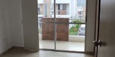 SE VENDE CASA EN EXCELENTE UBICACIÓN, EN CONJUNTO CERRADO CERCA A EL CENTRO COMERCIAL EL PROGRESO, EL CAM Y AL COLEGIO SALESIANO  DE DOSQUEBRADAS , SI LO QUE BUSCAS ES UNA ZONA SOCIAL ACOGEDORA Y AMPLIA EN ESTA UNIDAD RESIDENCIAL PODRAS DISFRUTAR DE MARAVILLOSAS EXPERIENCIAS.