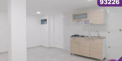 Apartamento en arriendo para estrenar  en la ciudad de Barranquilla ubicado en el barrio San Isidro, cuenta con 3 pisos y el apartamento se encuentra ubicado en el piso 2, con un área aproximada de 64.75 mt2, distribuidos en 3 habitaciones, 1 baño, sala - comedor, cocina tradicional, zona de labores y 1 parqueadero asignado, lado sombra, buena distribución en sus áreas con buenos y modernos acabados, es fresco y acogedor, su entorno es tranquilo, residencial con cómodas vías de acceso y facilidad al transporte publico cercano, sobre el sector puede encontrar, parques, colegios, panadería, supermercados.