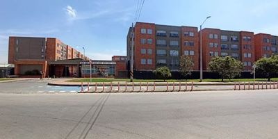 Apartamento para estrenar, 56.03 M Construidos,Excelentes acabados ,sala comedor en un ambiente,cocina integral tipo americano,zona de ropas,calentador a gas ,tres alcobas ,dos closet, dos baños, buena iluminación natural, parqueadero comunal,salón social, gimnasio, parque infantil,cerca a centro chia,acceso por Av Pradilla y variante cota.