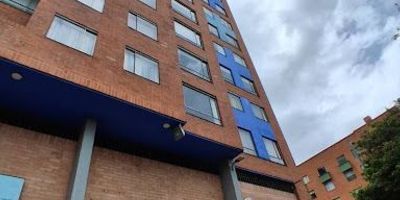 Se arrienda exclusivo local en sector de gran américa ideal para servicios y comercios no apto para bares, área 38.25 Mts,1er piso con vista externa, Vista en avenida principal, espacio abierto con baño y cuarto útil, pisos en ceramica, fachada en ladrillo, Estrato 4, no maneja Parqueadero, excelente estado, cerca a CADE carrera 30, Corferias, vías de acceso carrera 34, calle 26, avenida de las américas, canon no incluye administracion, maneja negociación de valor según postulación.