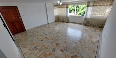 ARRIENDO AMPLIO APARTAMENTO EN EL BARRIO DEPARTAMENTAL. Ubicado en un tercer piso con acceso por escaleras este hermoso apartamento cuenta con 3 habitaciones con closet, la habitación principal cuenta con baño, baño de habitaciones y adicional cuenta con habitación de servicio con baño. Cuenta con 2 parqueaderos lineales cubiertos para tu comodidad. la puerta de acceso peatonal y vehicular cuenta con control remoto para tu comodidad y servicio de control de acceso digital para visitantes. Este inmueble ofrece un ambiente acogedor y funcional, ideal para disfrutar en familia. No pierdas la oportunidad de vivir en este exclusivo espacio. ¡Contáctanos ahora para más información! ANDRES CARDOZA - Numero 3104768772.