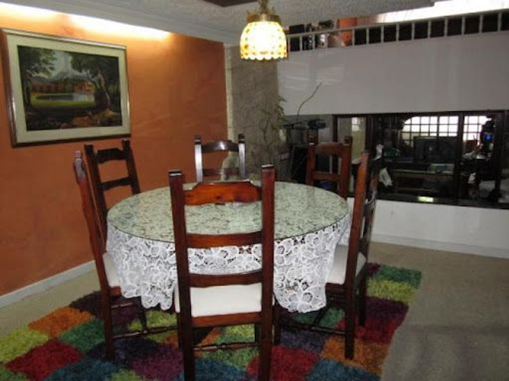 Casa de 4 alcobas en venta en Santa Barbara Central, Bogotá, 350 m² · foto 3 de 18