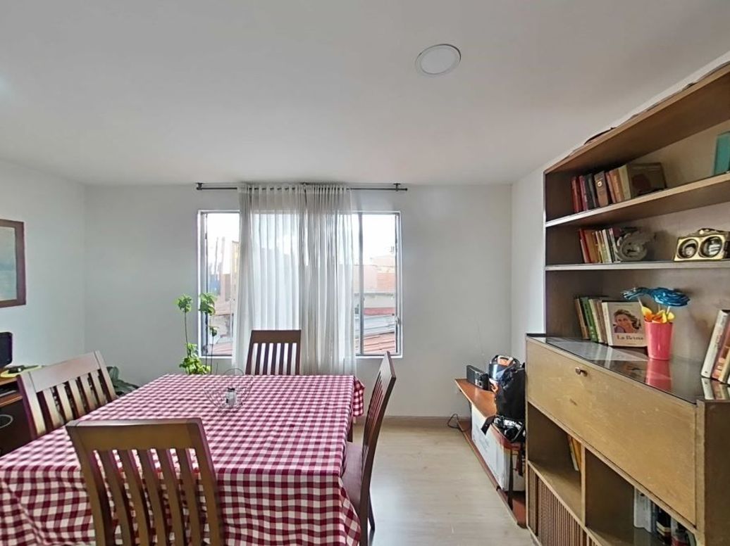 Apartamento de 3 alcobas en venta en Rincón Santo, Bogotá, 62 m² · foto 3 de 15