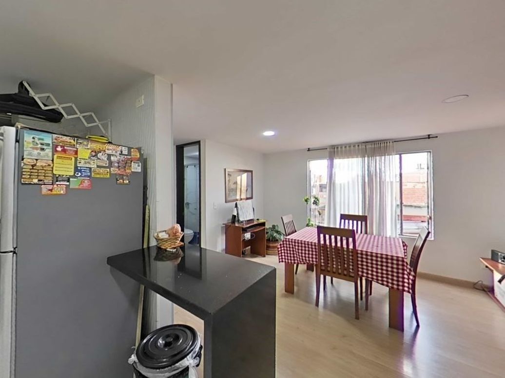 Apartamento de 3 alcobas en venta en Rincón Santo, Bogotá, 62 m² · foto 5 de 15