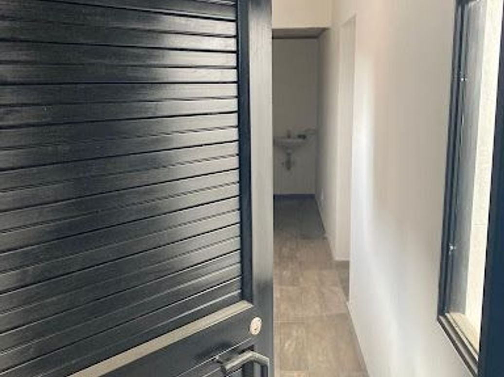 Casa de 6 alcobas en venta en Fontibón, Bogotá, 324 m² · foto 11 de 17