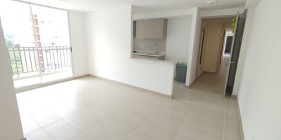 Apartamento ubicado en unidad residencial completa. El apartamento se encuentra en el piso 6. En el podras disfrutar espacios comodos, amplios y luminosos. Cuenta con una excelente ubicacion de facil acceso a transporte publico, colegio, universidad, centro comercial, parroquia, clinica u hospital, supermercado, gimnasio, restaurante, entidad bancaria, facil acceso a vias principales), permitiendote estar cerca de todo lo que necesitas
Con parqueadero privado