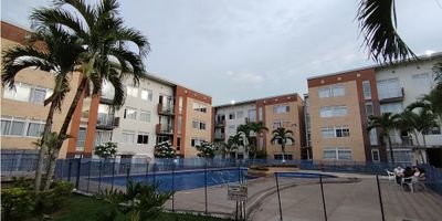 APARTAMENTO EN PISO 3 SIN ASCENSOR, CON EXCELENTE VENTILACION E ILUMINACION NATURAL, CONSTA DE : SALA COMEDOR CON BALCON, COCINA INTEGRAL, ZONA DE ROPAS INDEPENDIENTE, 3 ALCOBAS CON CLOSET, PRINCIPAL CON BAÑO PRIVADO. PARQUEADERO Y DEPOSITO PRIVADO 

EL CONJUUNTO CUENTA CON PISCINA, SALON SOCIAL, PARQUE INFANTIL, VIGILANCIA 24/7.

CERCA ACLINICAS, SUPERMERCADOS, PARQUES , FARMACIAS, FACIL ACCESO A TRANSPORTE PUBLICO , ENTRE OTROS. 
