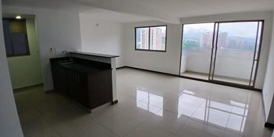 Arriendo de apartamento en Bello, Antioquia, sector Parque Tulio Ospina. Este luminoso apartamento de 77 m², situado en el piso 8, ofrece 3 habitaciones y 2 baños. Incluye un parqueadero y cuenta con vigilancia para su seguridad, además de gimnasio para su bienestar. Disfrute de sus amplios espacios y una excelente vista. Ubicación conveniente para acceder a diversos servicios. Canon de arriendo: $2,300,000. Para conocer más sobre este apartamento en Bello, contacte vía WhatsApp, quiero que me contacten o ver teléfonos.