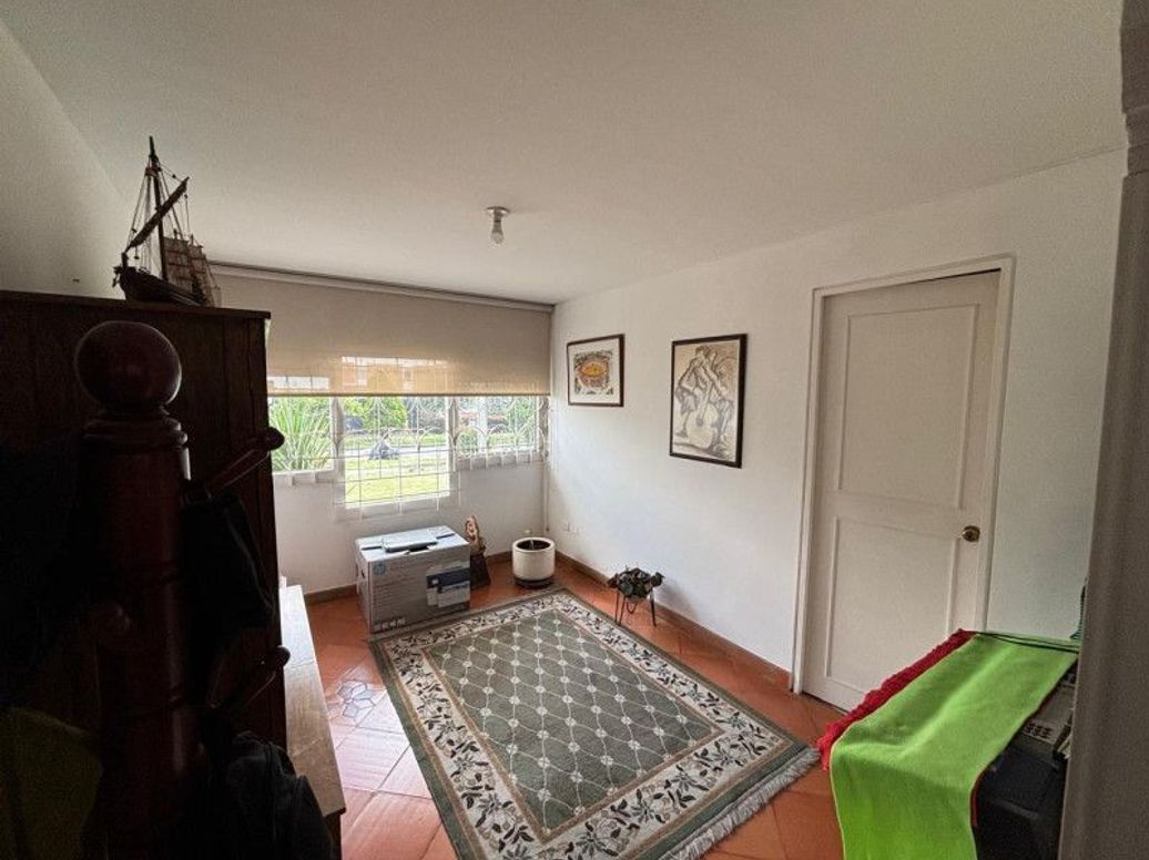 Casa de 5 alcobas en venta en Niza, Bogotá, 263 m² · foto 8 de 20