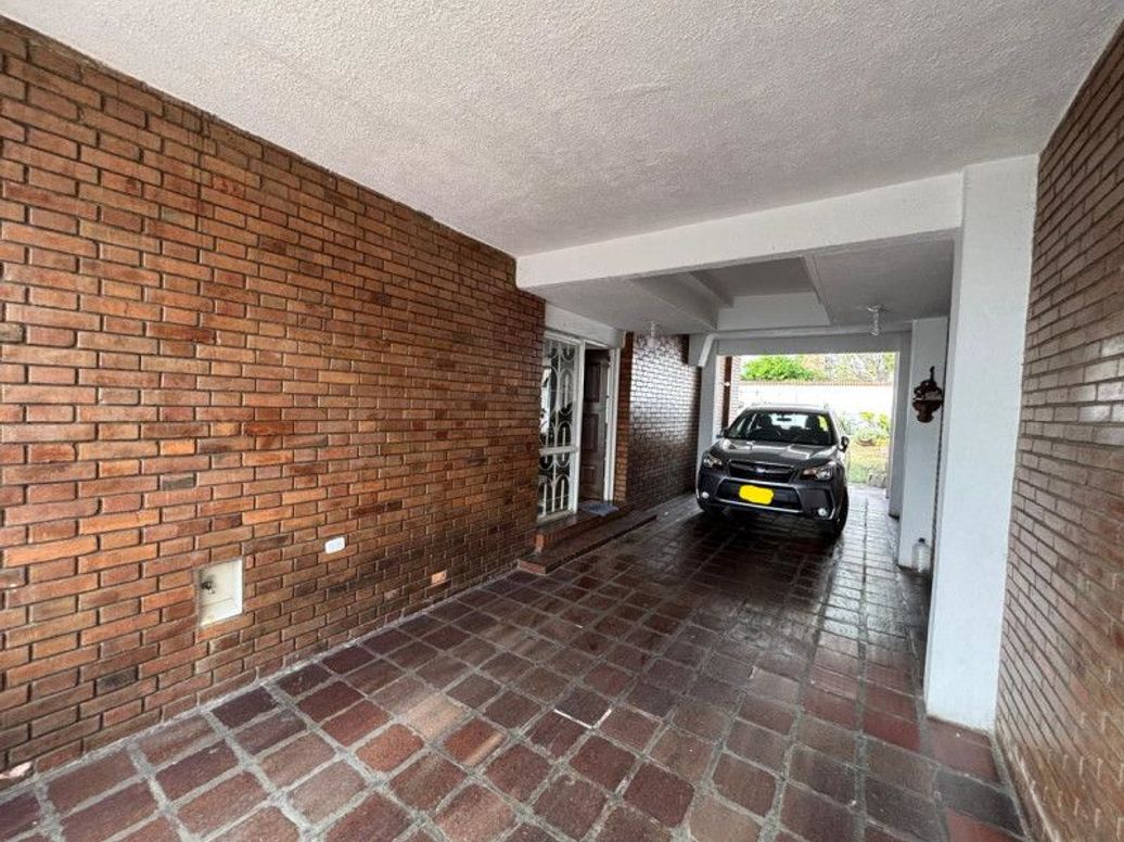 Casa de 5 alcobas en venta en Niza, Bogotá, 263 m² · foto 10 de 20