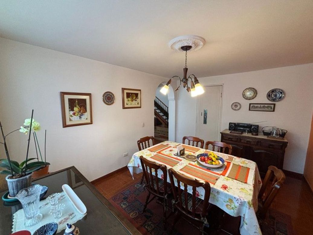 Casa de 5 alcobas en venta en Niza, Bogotá, 263 m² · foto 3 de 20