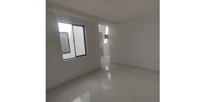 ? Oportunidad de Inversión en La Ceja Antioquia – Sector San Cayetano ?

Apartamento duplex de segundo piso? 

 

 

?️ Distribución:

 

3 habitaciones ?️

2 baños ?

Sala ?️

comedor auxiliar?

Cocina integral ?

Patio ?

Exelente iluminación ?

? Ubicación estratégica en una zona de alta valorización. Cerca a iglesias, supermercados, colegios, terminal de transportes, parque principal, clínica, estaciones de gasolina 

¡Ideal para vivir o invertir!

 

? Contáctanos para más información o agendar una visita. ?

.
