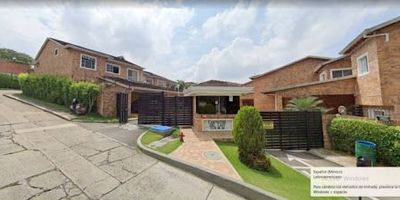 VENDO CASA - CONJUNTO RESIDENCIAL CAMPESTRE DEL LAGO - LAGOS DEL CACIQUE.
Escríbenos para más información 3104485365 - 607 6960949