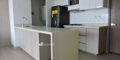 ¡Arrienda tu nuevo hogar en Serena del Mar! Apartamento de 2  habitaciones, 2 baños, 1 parqueadero, en un entorno moderno, tranquilo y rodeado de naturaleza. ¡Ideal para tu familia!. Se arrienda amoblado o sin amoblar, el arriendo sin amoblar es de $3.100.000 y amoblado en $4.000.000