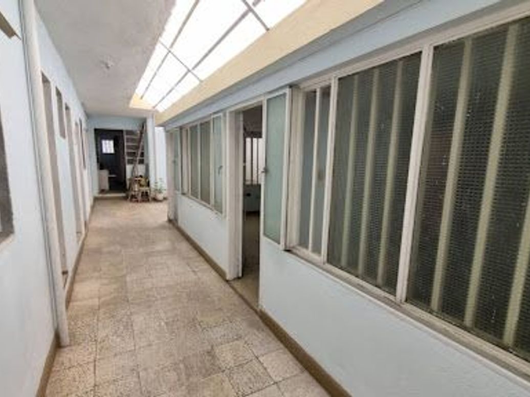 Casa de 10 alcobas en venta en Bellavista Occidental, Bogotá, 246 m² · foto 10 de 15