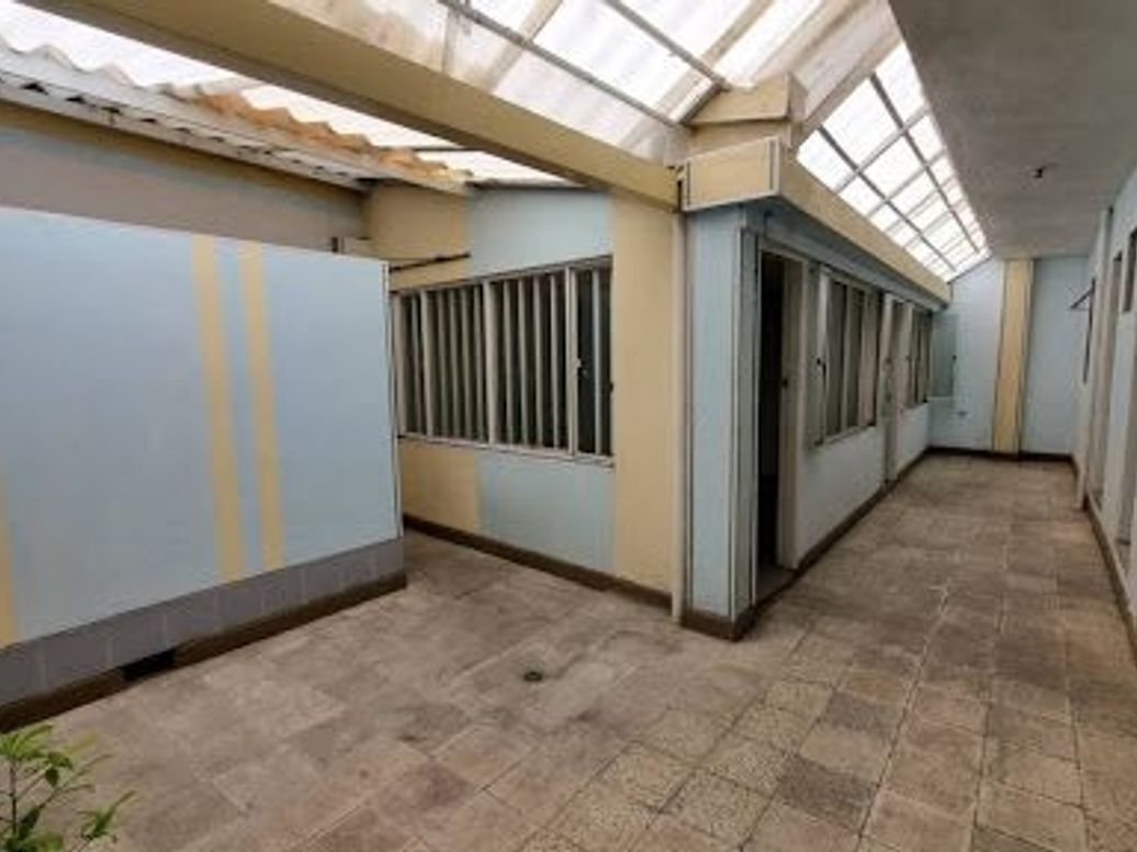 Casa de 10 alcobas en venta en Bellavista Occidental, Bogotá, 246 m² · foto 6 de 15