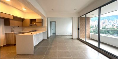 95gp38284 Arriendo hermoso apartamento para estrenar en Poblado – Ciudad del Rio, área 95 mtr2, 2 alcobas todas con vestier y baño, baño social, estudio, sala comedor, balcón amplio, cocina integral tipo isla con red de gas, calentador de paso, zona de ropas, piso en cerámica y madera laminada, parqueadero doble, cuarto útil, estrato 6, piso 15.

Urbanización con portería las 24 horas, gimnasio, área de mascotas, parque infantil, sendero, parqueadero de visitantes y zonas húmedas en construcción. Excelente ubicacion, cerca a  punto clave, clínica prado y estación del metro industriales
 
