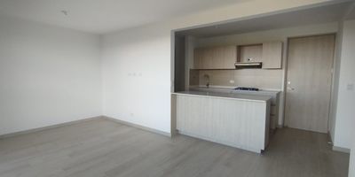 Se vende apartamento de 80m2 esquinero para estrenar en unidad cerrada ubicado en el municipio de Rionegro -Antioquia en el barrio San Antonio de Pereira, consta de 3 habitaciones la principal con bano y Vestier. sala comedor, zona para estudio, balcon con vista verde, cocina integral, zona de ropas, parqueadero cubierto y cuarto util. 