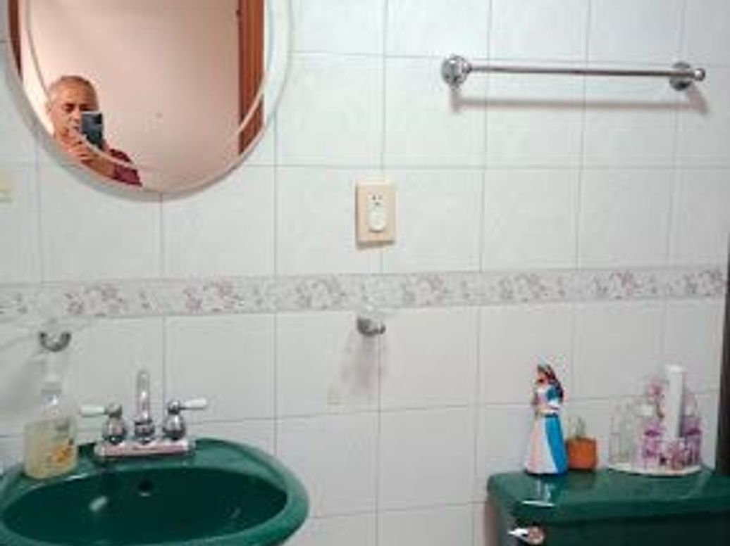 Casa de 9 alcobas en venta en Zarzamora, Bogotá, 330 m² · foto 13 de 20