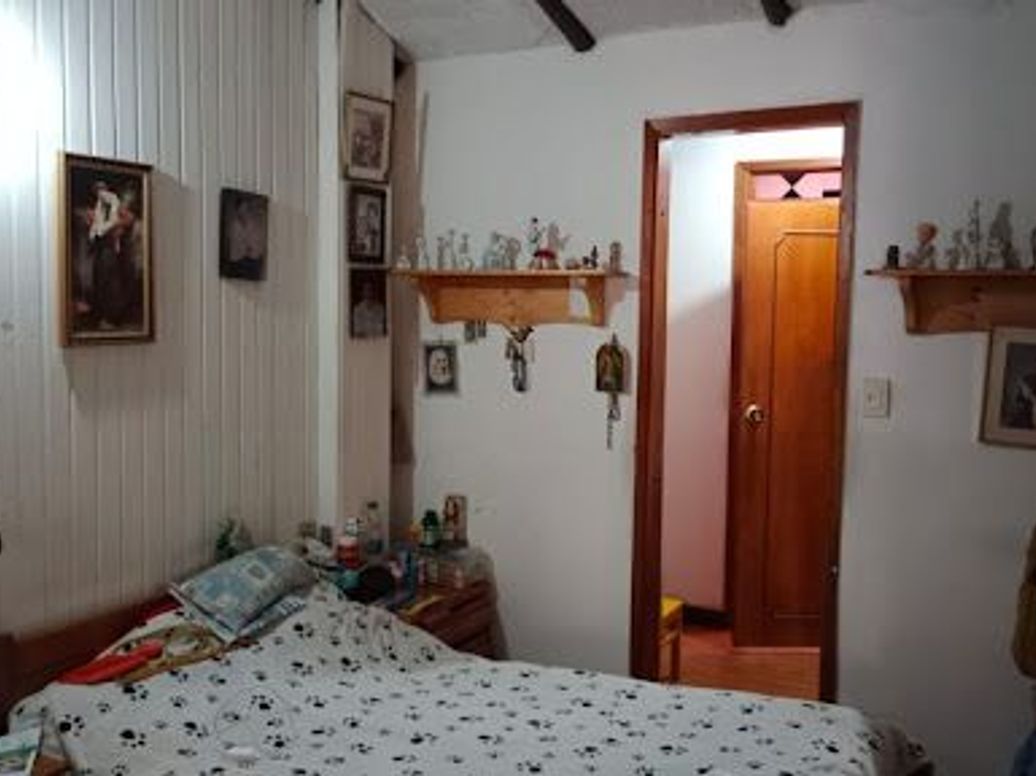 Casa de 9 alcobas en venta en Zarzamora, Bogotá, 330 m² · foto 12 de 20