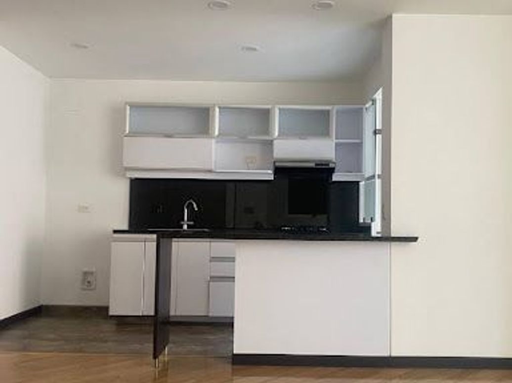 Apartamento de 1 alcoba en venta en Santa Barbara Occidental, Bogotá, 62 m² · foto 9 de 20