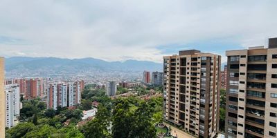 ARRIENDO APARTAMENTO EN ENVIGADO SECTOR LOMA DE LAS BRUJAS CUENTA CON , 3 habitaciones , 1 habitación del servicio con su baño , 5 baños totales ,área 180 mts , con cercanías a centro comercial City plaza , colegios , y rutas de transporte