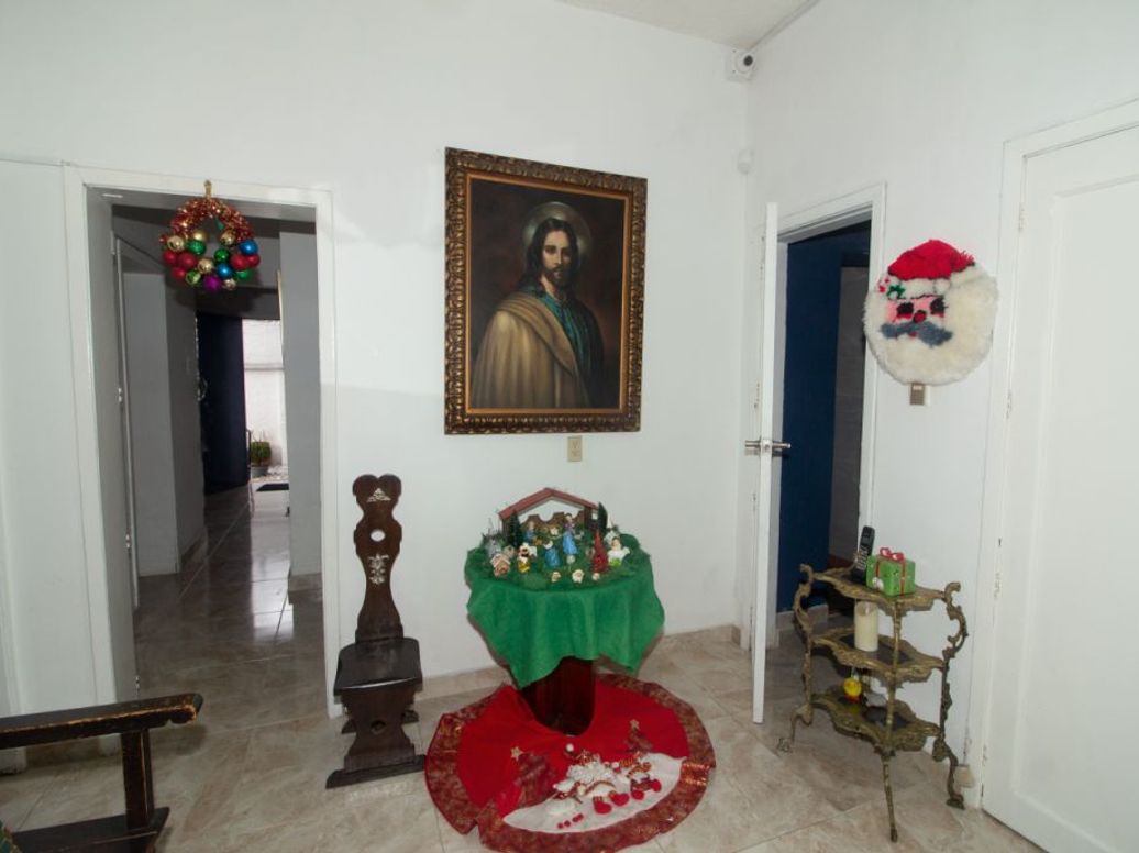 Casa de 6 alcobas en venta en Sagrado Corazon, Bogotá, 351 m² · foto 2 de 20