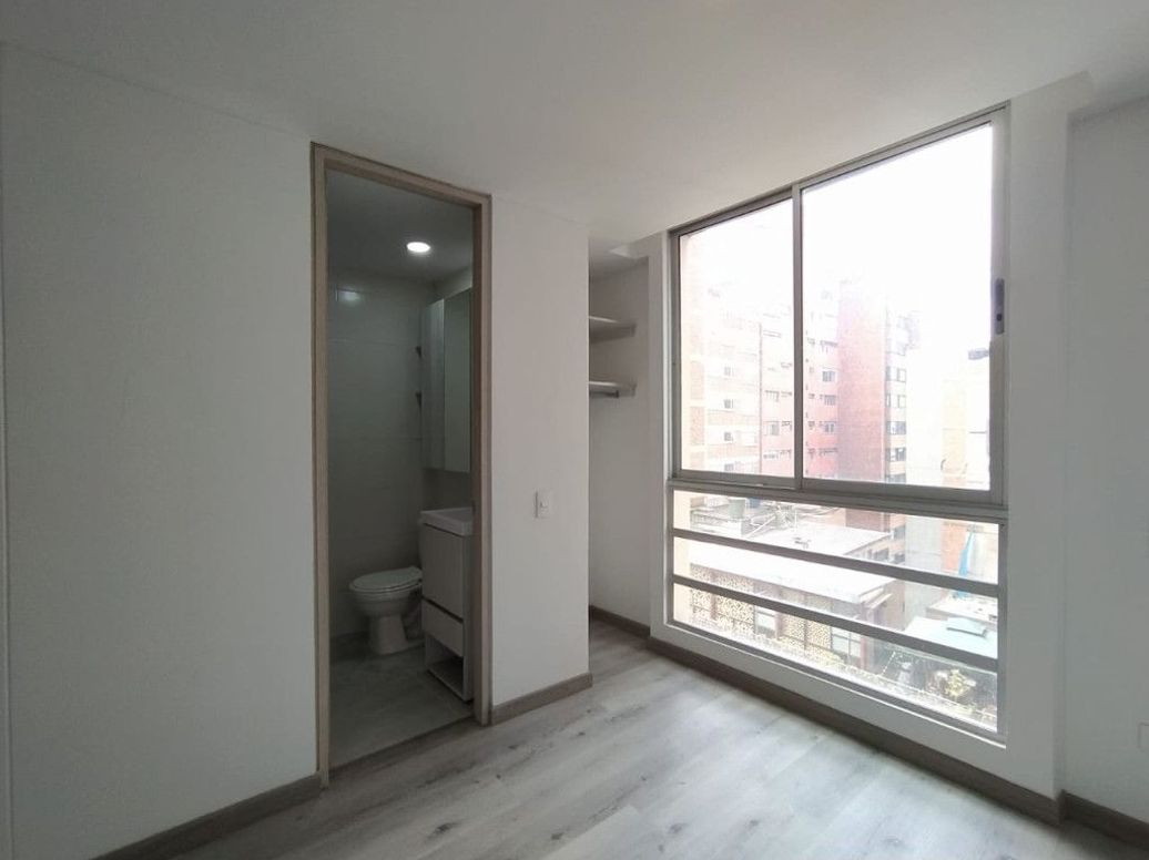 Apartaestudio en venta en La Veracruz, Bogotá, 28 m² · foto 8 de 20