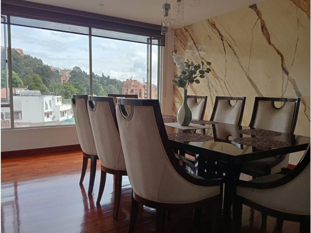 Apartamento de 5 alcobas en venta en Usaquén, Bogotá, 300 m² · foto 3 de 20