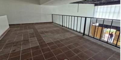 Plaza mayor .LOCAL comercial para cualquier tipo de comercializacion, ubicado dentro de uno de los centros comerciales mas concurridos de CHIA . plaza mayor centro comercial Local 149a Area 1 nivel 99.70 mezzanine 50m2 aprox