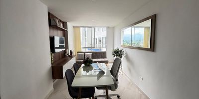 Excelente oportunidad de inversión o vivienda.

Se vende moderno apartamento ubicado en una de las zonas estratégicas de la ciudad.

A solo 5 minutos del centro y norte, cerca a centros comericales, bancos,  clinicas, restaurantes y principales vías de acceso.

El apartamento cuenta con dos habitaciones, dos baños modernos, sala-comedor iluminada y cocina integral completamente equipada, ideal para disfrutar en familia. Además dispone de Parqueradero privado y ascensor para mayor comodidad.

El conjunto ofrece una completa zona social con Sky Lounge con Jacuzzi, Gimnasio, Salón Social, juegos infantiles y zonas verdes, zona de lectura, car lobby en la entrada, 2 ascensores panorámicos y 4 escaleras de evacuación.

CONTACTAME

318-4228674
