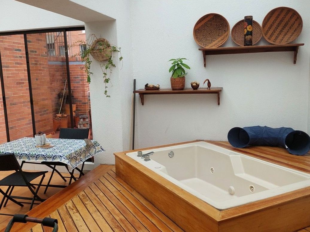 Apartamento de 4 alcobas en venta en Santa Barbara Occidental, Bogotá, 157 m² · foto 7 de 20