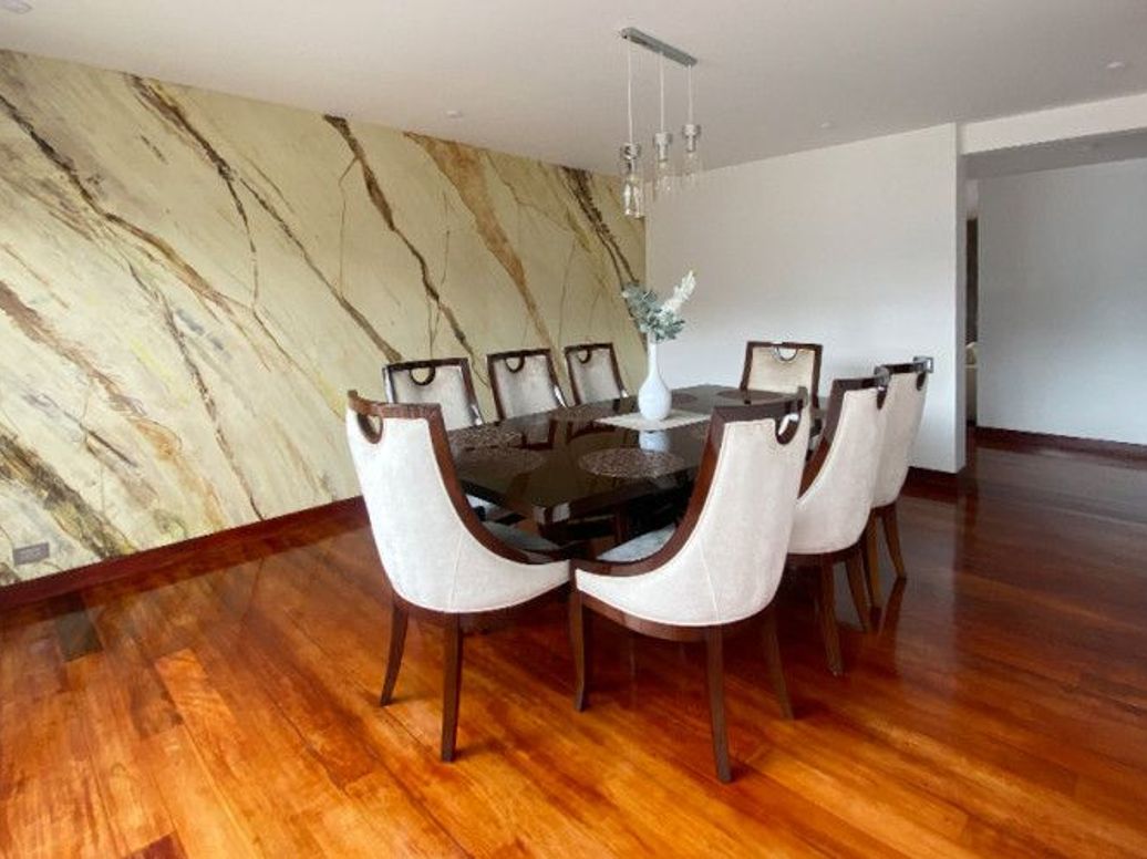 Apartamento de 3 alcobas en venta en Niza Norte, Bogotá, 239 m² · foto 8 de 20