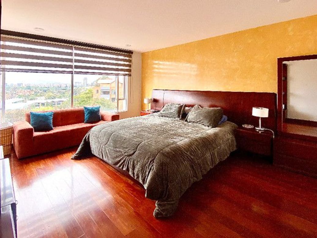 Apartamento de 3 alcobas en venta en Niza Norte, Bogotá, 239 m² · foto 13 de 20
