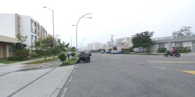 Código interno 13865 ubicado en el Barrio Picaleña, Apartamento  en arriendo para estrenar, ubicado en zona de desarrollo de la Ciudad, sobre la vía Picaleña, en el sector encontramos: Metropolitana, Casa de la moneda, Restaurantes, Panaderías, transitan las siguientes rutas: 19, 28, 18, 43 cómodas vías de acceso. El inmueble se encuentra distribuido: Sala comedor, dos Habitaciones con Closet, la principal Baño,  Cocina sencilla, zona de ropas, baño. El conjunto cuenta: Vigilancia las 24 horas, Recepción, piscina, mesa de pinpom, cancha de micro, salón social, zona BBQ, parque infantil, parqueadero comunal. El valor de la administración $154.000