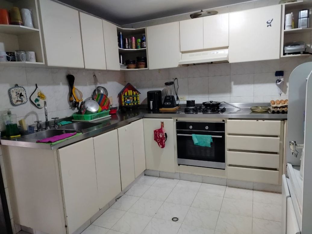 Apartamento de 3 alcobas en venta en Chico Norte Iii, Bogotá, 140 m² · foto 4 de 20