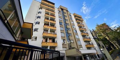 Apartamento en venta en los alpes. Ubicación privilegiada, cerca de centros comerciales, universidades, supermercados. cómodas y rápidas vías de acceso perfecto para quienes buscan comodidad, buena ubicación y todo al alcance de la mano. no dejes pasar esta oportunidad. agenda tu cita.