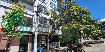 Se arrienda apartamento tercer piso en Barrio Junín, Piedecuesta, cuenta con 3 habitaciones (Dos con closet) 2 baños, cocina integral, sala, comedor, zona de ropas, Agenda tu cita totalmente gratis, 3123409248.