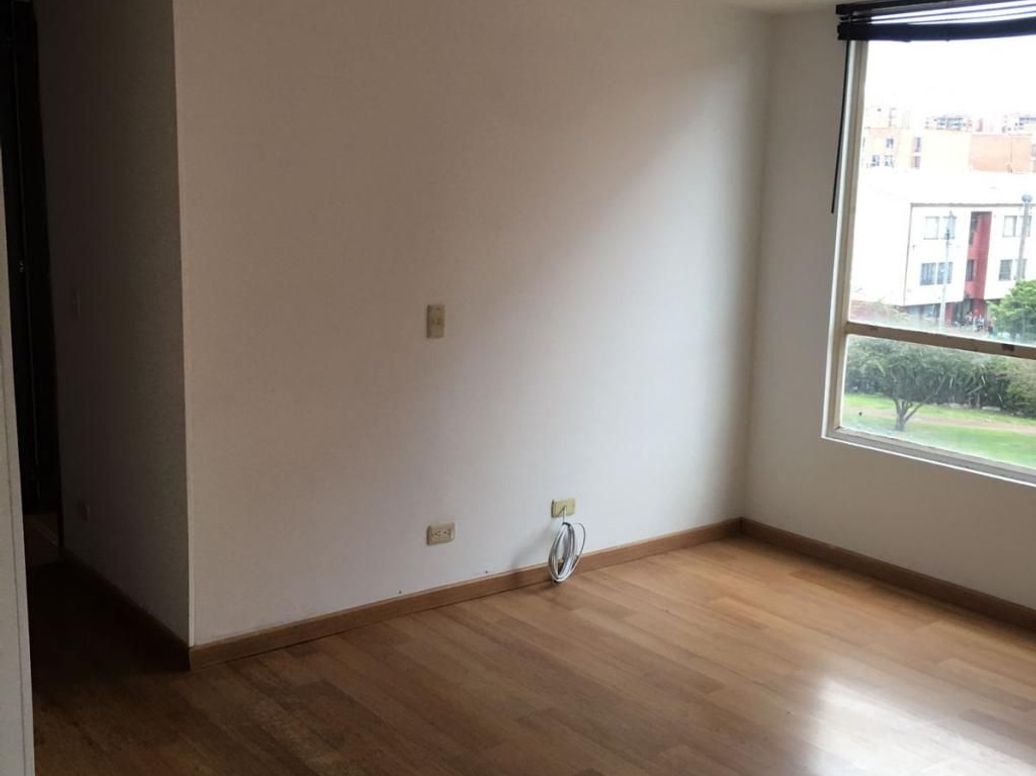 Apartamento de 3 alcobas en venta en San Jose De Usaquen, Bogotá, 55 m² · foto 2 de 14