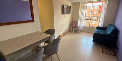 Vendo Apartamento en Tintal Este apartamento es una excelente oportunidad de inversión para tu primer predio o si tu opción es rentar, ubicado a pocas cuadras de la av ciudad de cali y av guayacanes, fácil acceso al transporte público, rodeado de zonas verdes y parques. Conjunto residencial cuenta con vigilancia privada, salón social, parque infantil, bicicletero y parqueadero comunal. Apartamento de sala, comedor, cocina, zona de lavandería, baño social, tres alcobas, principal con espacio para baño privado, pisos en cerámica, para más información comunícate con nosotros. 