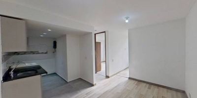 Apartamento en venta de 35m2, con vista exterior, ubicado en un 12avo piso (Torre 1 Apto 1211), acceso por ascensor. Consta de 1 habitación, 1 zona de estudio, 1 baño, sala comedor, cocina integral y zona de lavandería. Tiene piso laminado en zona social, habitaciones, zona seca de baño, cocina y cerámico en zona de ducha baño. El conjunto cuenta con zona infantil, salón comunal y vigilancia privada las 24 horas. Cerca a centro comercial Santafé; cerca a almacenes de cadena Tiendas D1; cerca a colegio Anglo Americano; cerca a Universidad de San Buenaventura; cerca a paraderos de SITP; Vías de acceso por la Carrera 8 y Calle 170.
 h_property_nid_ref:  32249715871
 h_property_uuid_detail:  36e6f576-2986-47a1-bb14-d5ffe8d29a0b
 ubicacion: Bogotá,La Granja Norte
 Inmueble ofertado por nuestro aliado HABI.