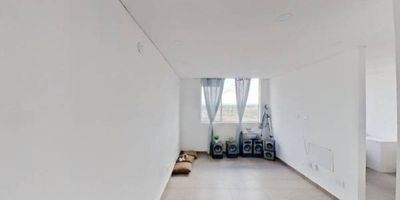 Apartamento en venta de 40M², con vista exterior, ubicado en un 19°no piso (Torre 1 Apto 1903), acceso por escaleras y ascensor, parqueadero comunal. Consta de 2 habitaciones, 1 baño, sala comedor, cocina integral y zona de lavandería. Tiene piso cerámico en todas sus zonas. El conjunto cuenta con salón comunal, parque infantil, zonas verdes y vigilancia privada las 24 horas. Cerca a centro comercial Plaza Imperial; cerca a almacenes de cadena como Tiendas D1 y Tienda Ara; cerca a colegio Pedagógico Dulce María; cerca a paraderos del SITP; Vías de acceso por la Calle 152 y Carrera 116.
 h_property_nid_ref:  28578137143
 h_property_uuid_detail:  fd1f4d39-994a-4e5a-ac5d-133afe20b39f
 ubicacion: Bogotá,Rincon De Santa Ines
 Inmueble ofertado por nuestro aliado HABI.