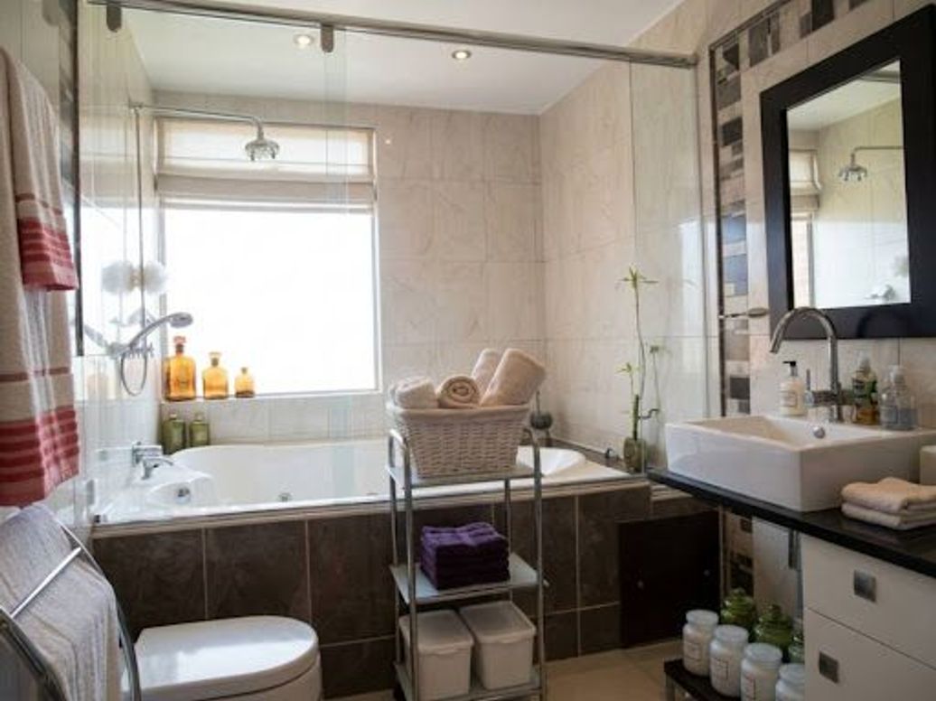 Casa de 4 alcobas en venta en Guaymaral, Bogotá, 435 m² · foto 8 de 12