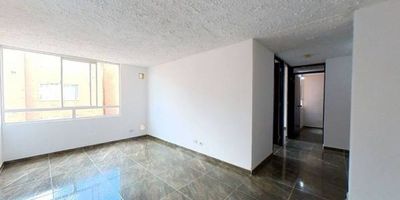 Apartamento en venta de 53 M², con vista interior, ubicado en un 5to  piso (Torre 25 Apto 501), acceso por escaleras. Consta de 2 habitaciones, 1 baño, sala comedor, cocina integral y zona de lavandería. Tiene piso laminado en habitaciones y zona social y piso cerámico en baño y cocina. El conjunto cuenta con salón comunal, zona social, parque infantil, zonas verdes y vigilancia privada las 24 horas. Cerca a centro comercial Milenio Plaza; cerca a tiendas y supermercados de barrio; cerca a colegio Distrital Hernando Durán Dussan; cerca a paraderos del SITP; Vías de acceso por la Calle 48A Sur y Carrera 89A.
 h_property_nid_ref:  34611421819
 h_property_uuid_detail:  e84f31fa-b239-40e0-a1aa-606821cbbaf1
 ubicacion: Bogotá,Las Margaritas
 Inmueble ofertado por nuestro aliado HABI.