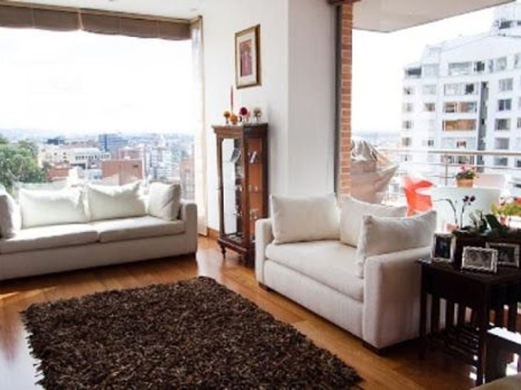 Apartamento de 4 alcobas en venta en El Refugio De Suba, Bogotá, 410 m² · foto 3 de 20